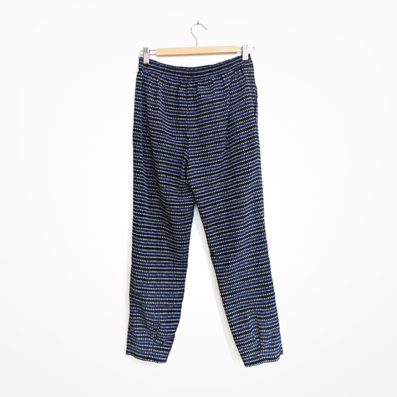 Chelsea28 Flowy Geometric Capris - Picture 3 of 5